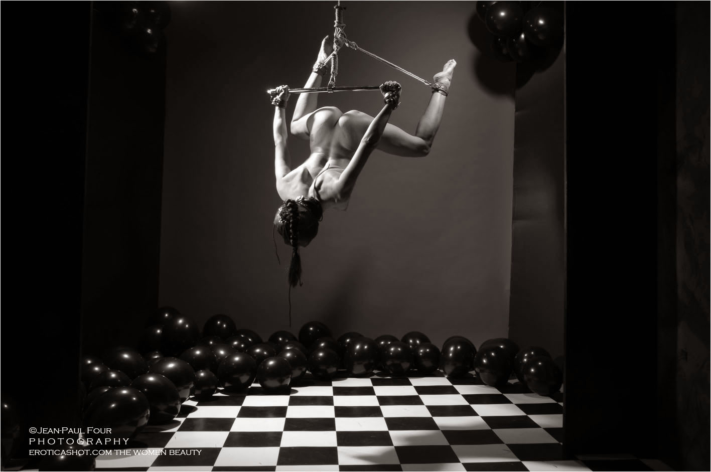 Melle_A, suspended, anal slut, pee games, couple, lesbian, go to eroticashot.com, pict by �Jean-Paul Four