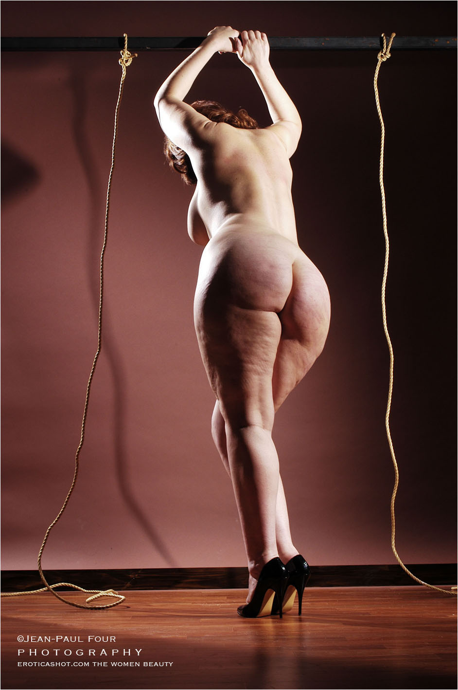 Astralys, hot slave, plugs, round girl, nice curves, pee games, anal fucking, pussy fucking, wax game, slut, wants to be fucked follow her on eroticashot.com, pict by �Jean-Paul Four