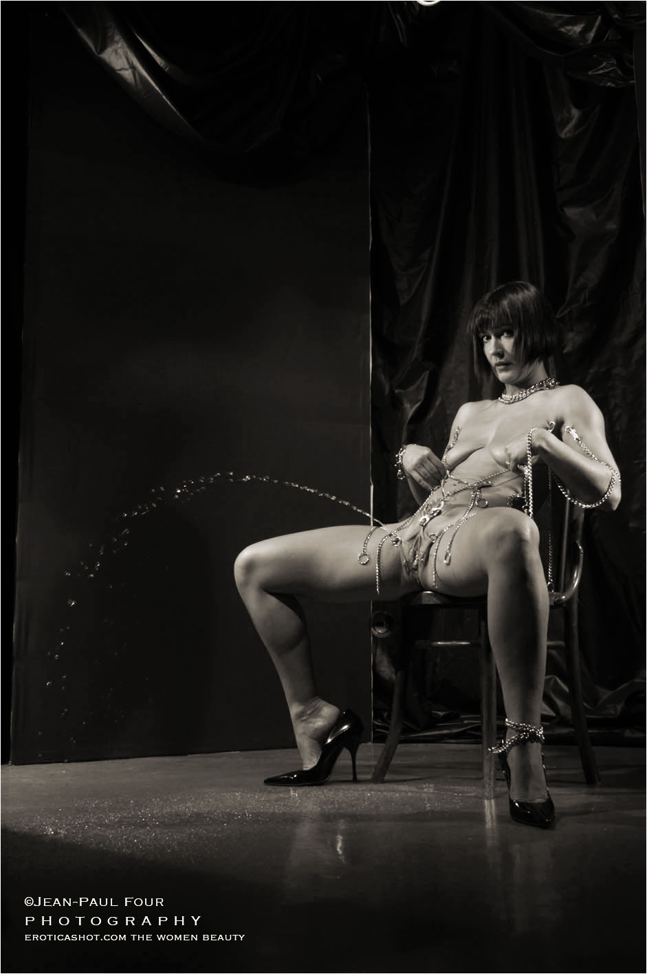 Linda, slave, bitch, extreme model, extreme sub, pussy and tits torture, pee game, suspension, wax game, follow her on eroticashot.com, pict by Jean-Paul Four